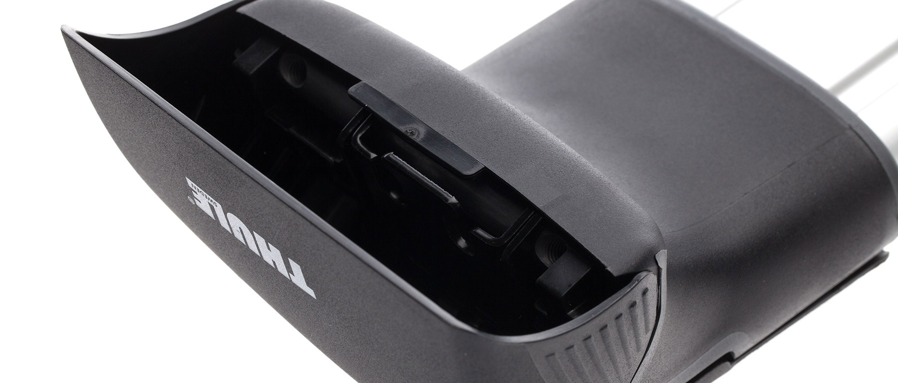 Thule Aeroblade Edge Flush Mount Rack
