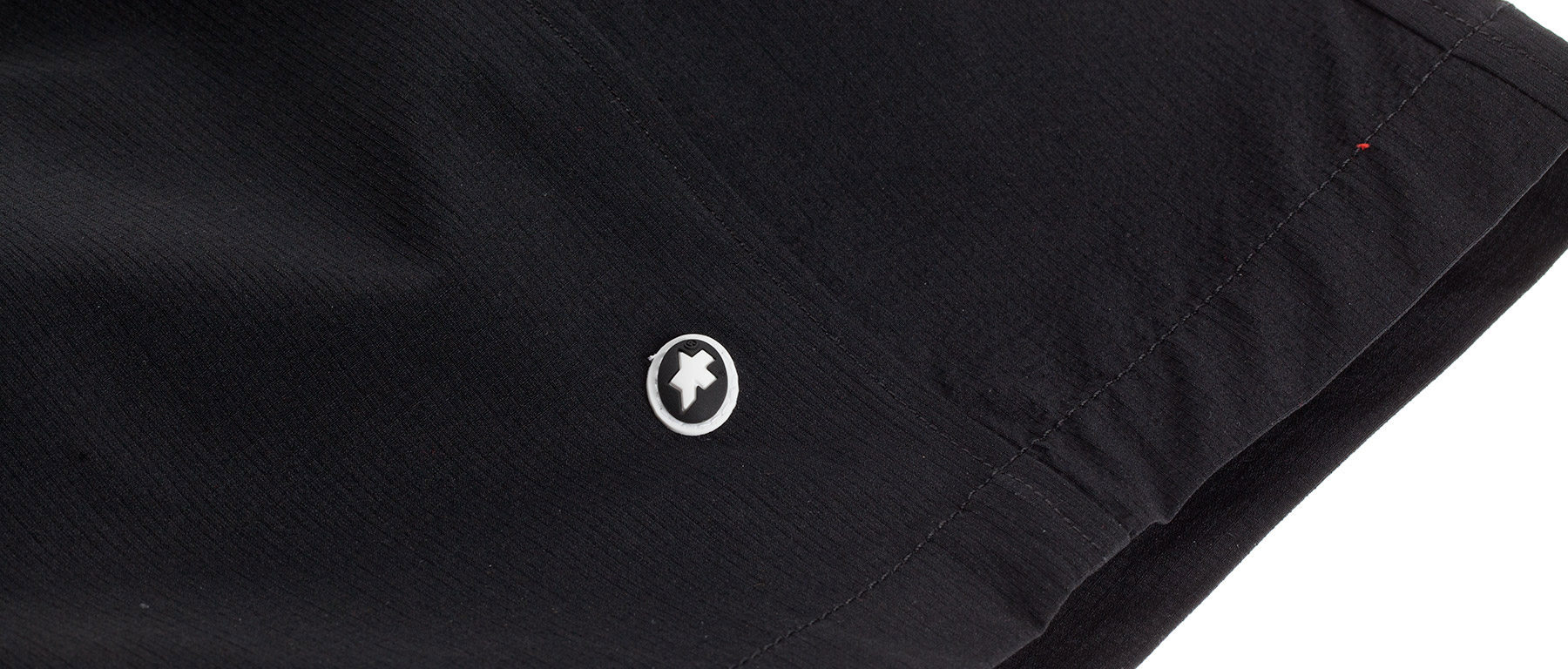 Assos trackShort Signature