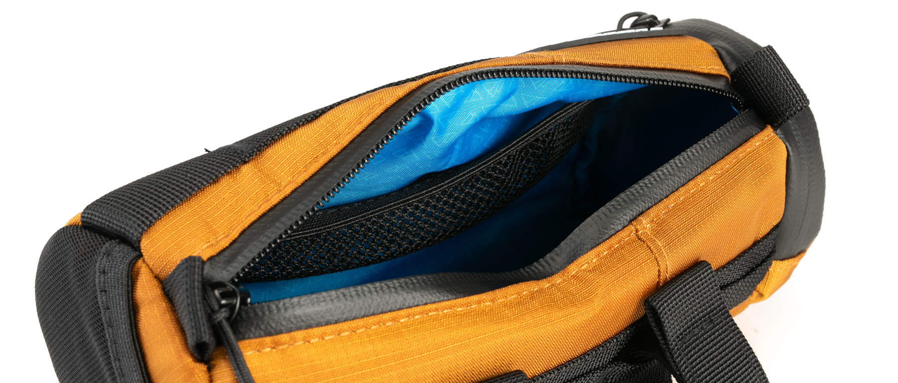 Almsthre Compact Bar Bag