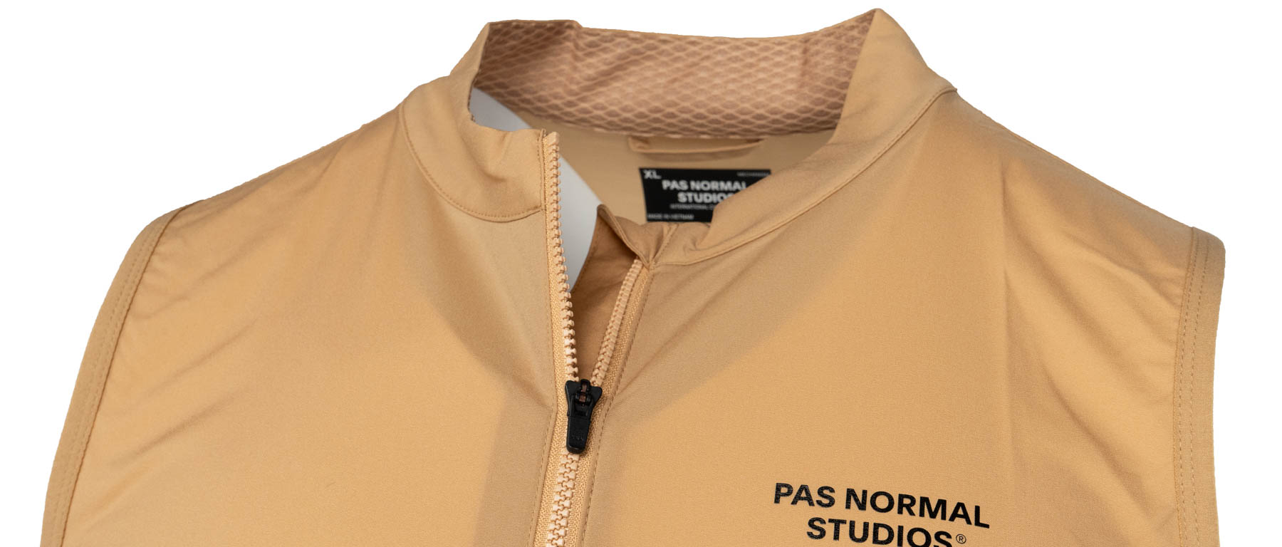 Pas Normal Studios Mechanism Stow Away Gilet