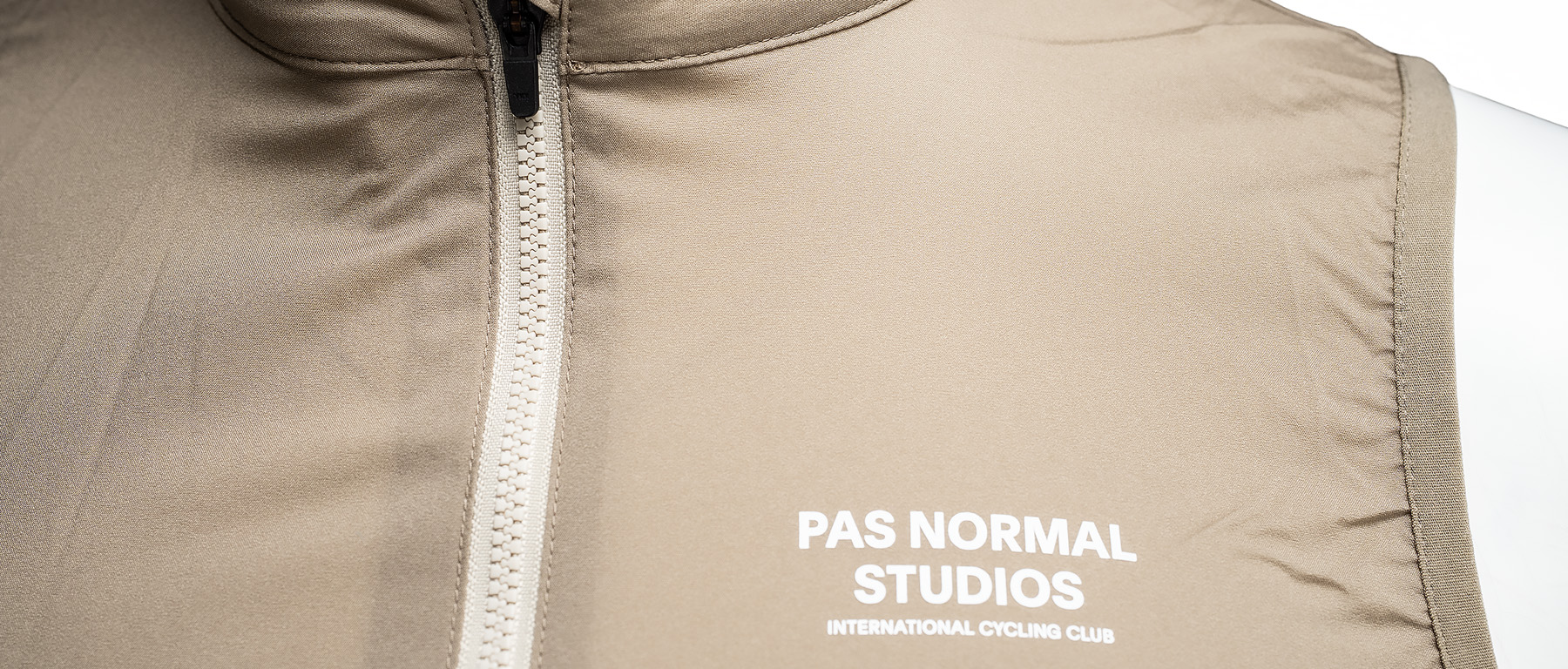 Pas Normal Studios Mechanism Stow Away Gilet